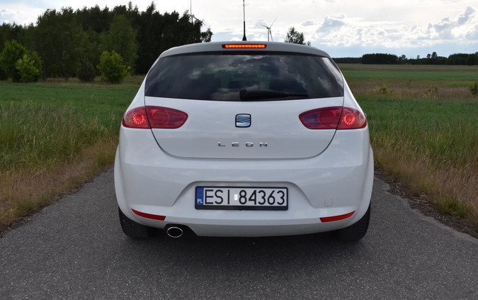 Seat Leon cena 21500 przebieg: 205000, rok produkcji 2011 z Sieradz małe 379